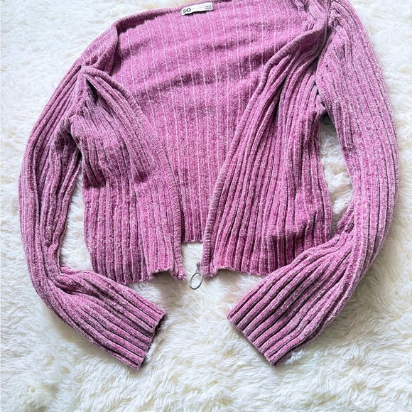 SO Women's V-Neck Sweater in Pink - Picture 2 of 3